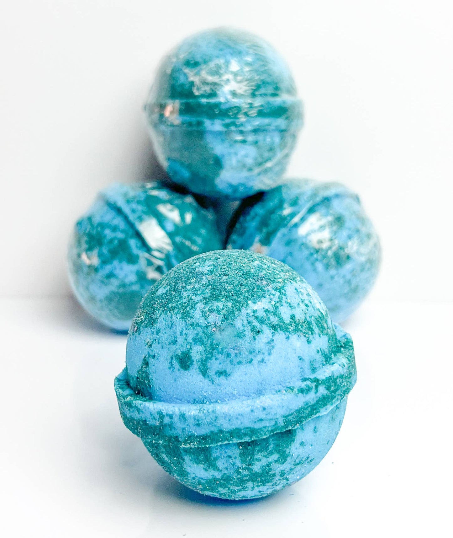 Large Bath Bomb -12 Scents -With Skin-Loving Moisturizers